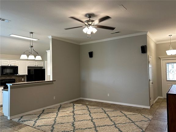 4th image of 2916 Horseback Ct