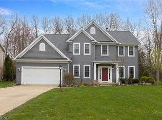 10023 Brook Rd, Olmsted Falls, OH 44138