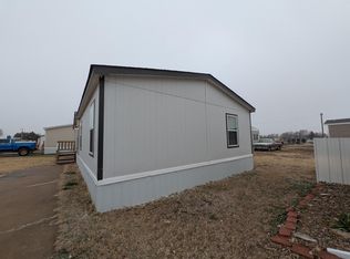111 Burgundy Ln #111B, Hays, KS 67601