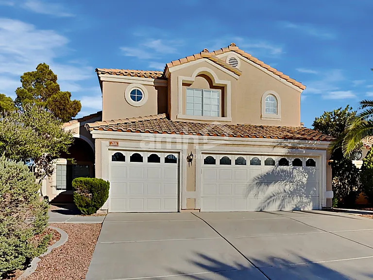 288 Vallarte Dr — Photo 1