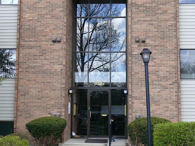 1st image of 5987-2 Meadowcreek Dr #5987