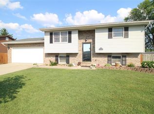 18 Paul Dr, Granite City, IL 62040