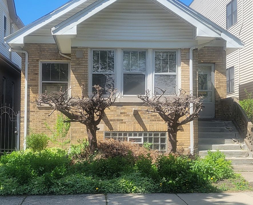 1st image of 4212 N Mozart St