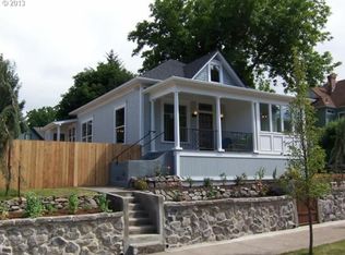 1010 W 16th St, Vancouver, WA 98660