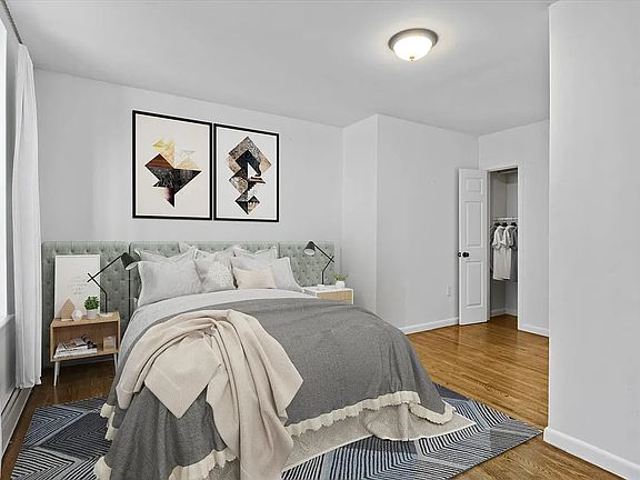 3rd image of 260 Linden Blvd Unit 3N