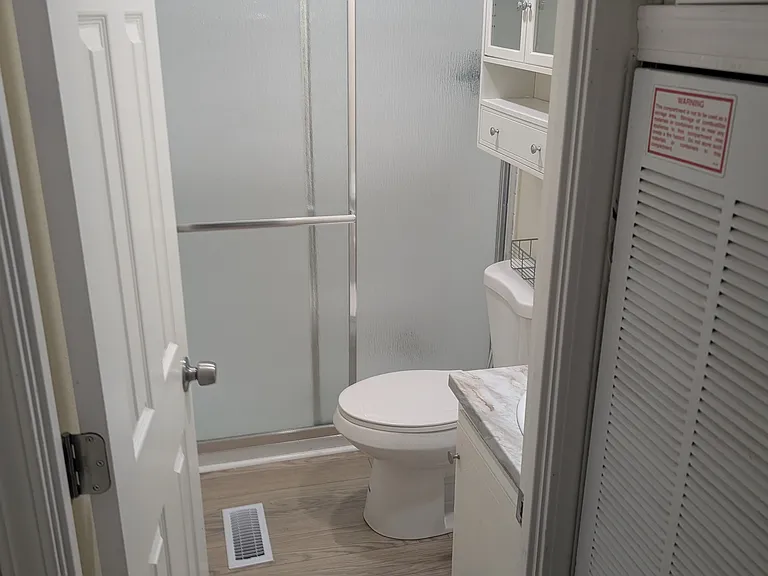 300 SE Goodnight Ave #66 — Photo 3