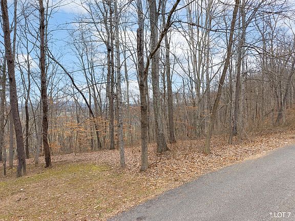 5th image of 7 Hunter Ln