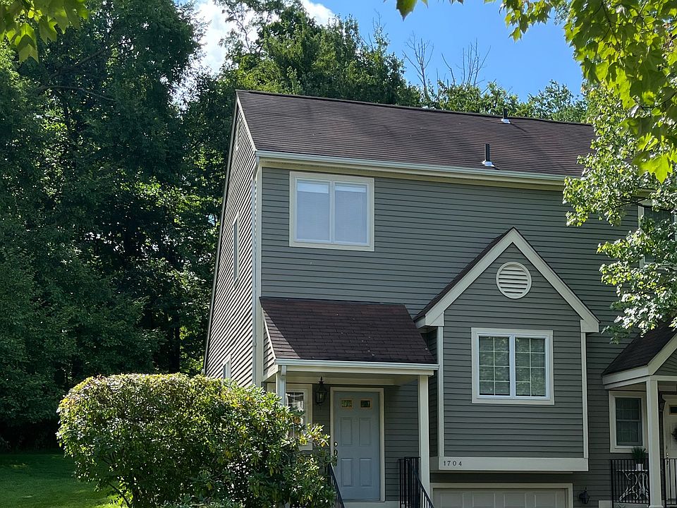 1st image of 1704 Regent Dr