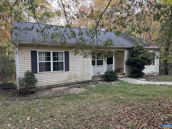 2nd image of 2 Bridlewood Dr