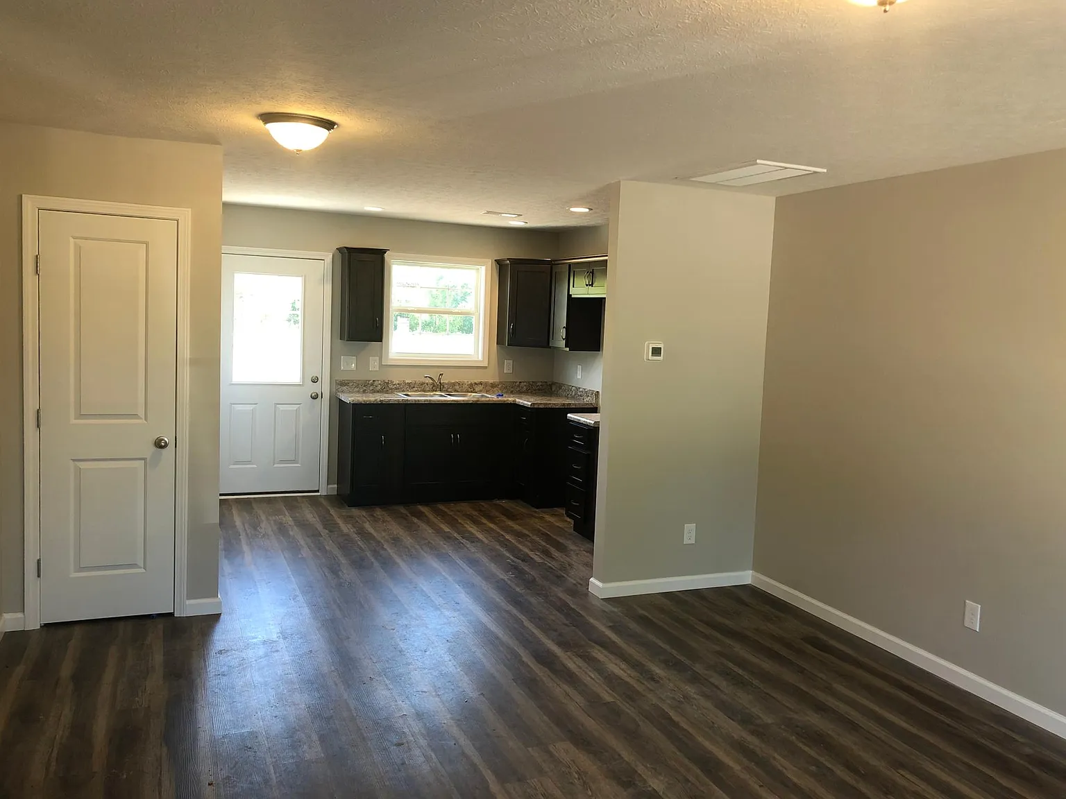 2 bed, 800 sqft, $950 — Photo 4