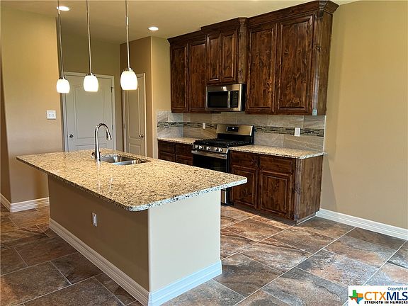 5th image of 202 Alysheba Dr
