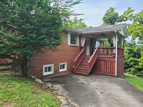 1511 Franklin Rd Photo 1