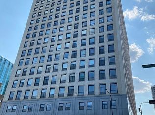 910 S Michigan Ave APT 719, Chicago, IL 60605