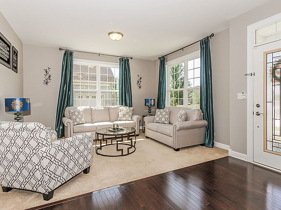 2nd image of 1407 Karen Dr