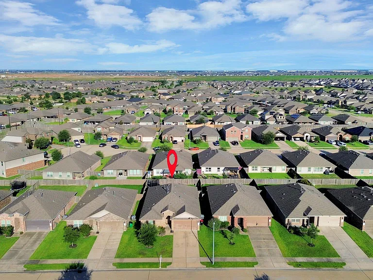 3030 Dripping Springs Ct — Photo 18