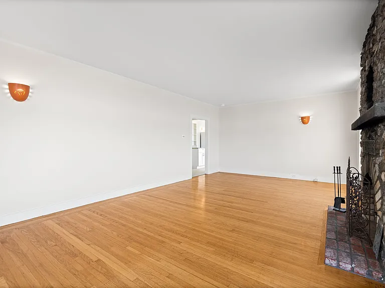 2 Carmel Ave #3 — Photo 3