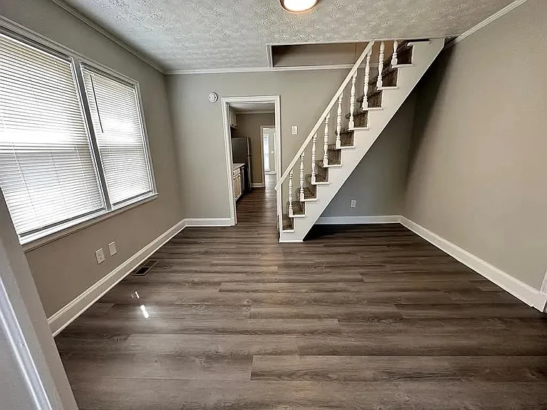 3307 Howard Ave — Photo 4