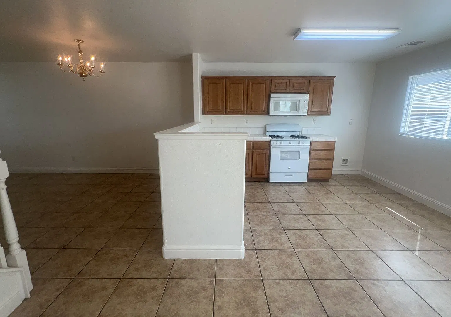 133 Pyramid Ct, Merced — Photo 2