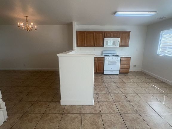 2nd image of 133 Pyramid Ct