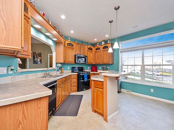 5th image of 5710 Robinhood Dr