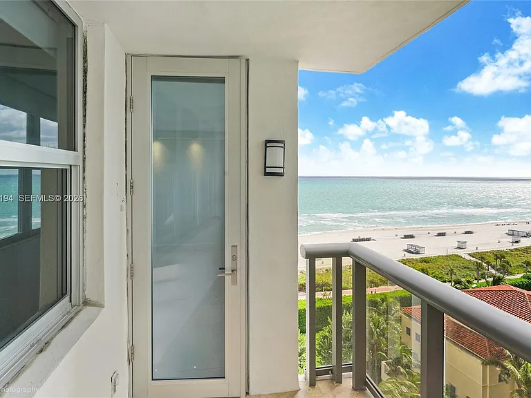 6039 Collins Ave #1222 — Photo 16
