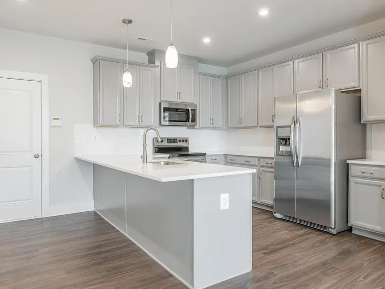 2618 Lassen Walk #A — Photo 13