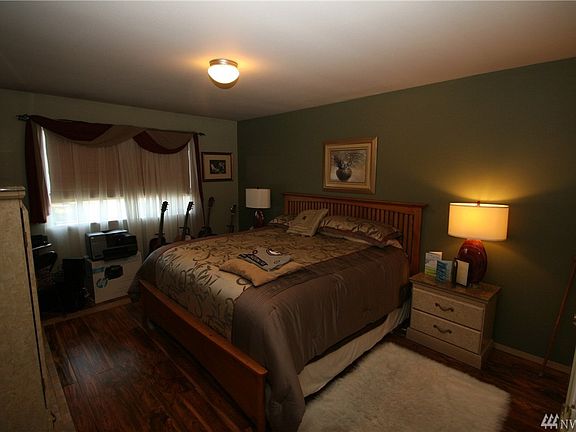 4th image of 18324 11th Avenue Ct E