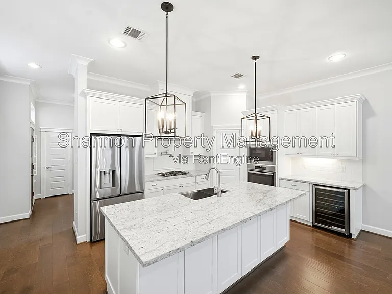 4208 Koehler St #A — Photo 8