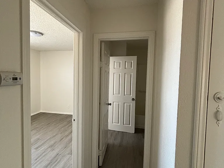 509 E Avenue Q1 #4 — Photo 6