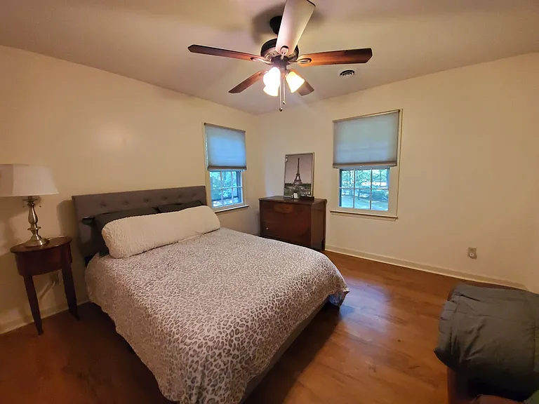 225 Woodglen Dr — Photo 13