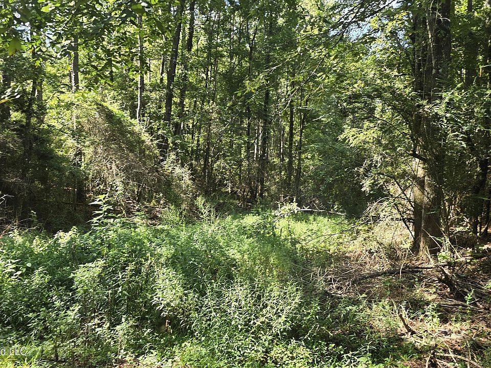 1st image of 3190 NE Quentin Tower Rd