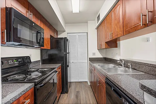 Clipper Cove Apartments Photo 1