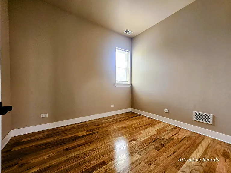 6343 S Elizabeth St #2F — Photo 13