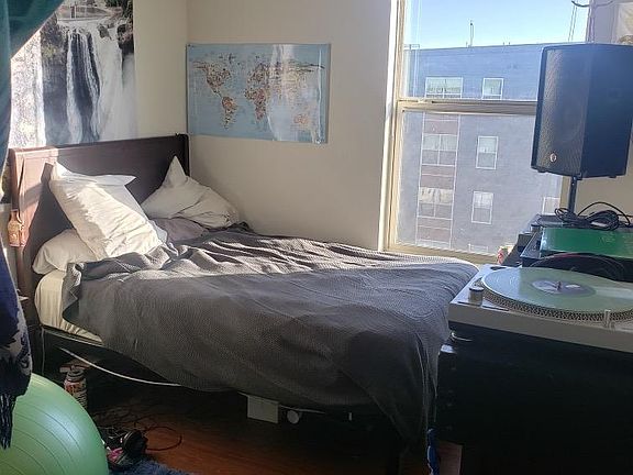 "deluxe" room, around the corner is the closet and the view from the window is of the pool and hot tub. All rooms are the same size, this room just has a bathroom connected.