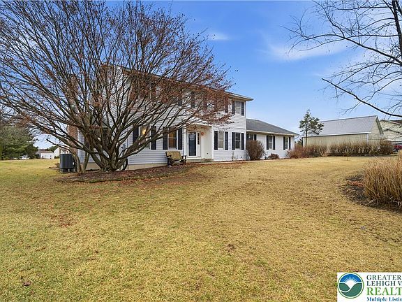 2nd image of 2160 Kecks Rd