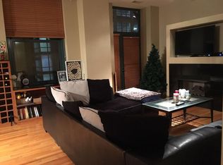 208 W Washington St APT 712, Chicago, IL 60606