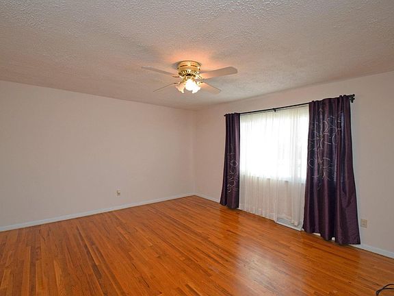 3rd image of 9099 Millcliff Dr