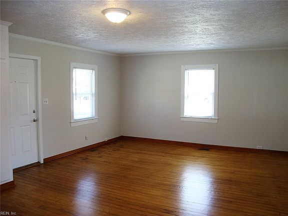 3rd image of 1553 Ohio Ave #A