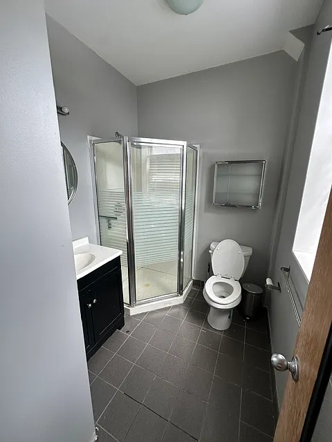 1 bed, 150 sqft, $900 — Photo 2