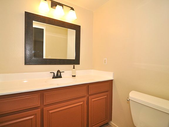 4th image of 1706 Grismer Ave Unit 209