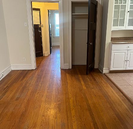 3rd image of 1177 Moorlands Dr Floor 1