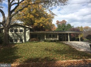 6709 Melody Ln, Bethesda, MD 20817