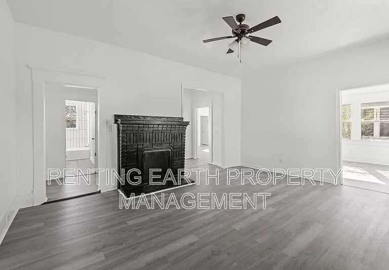 1217 Fulton Ave — Photo 12