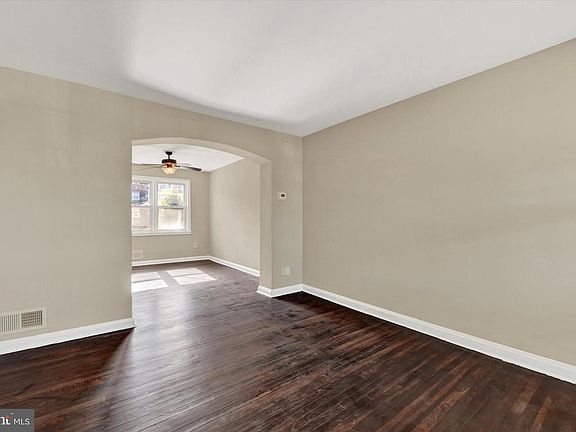 4th image of 7007 Bank St