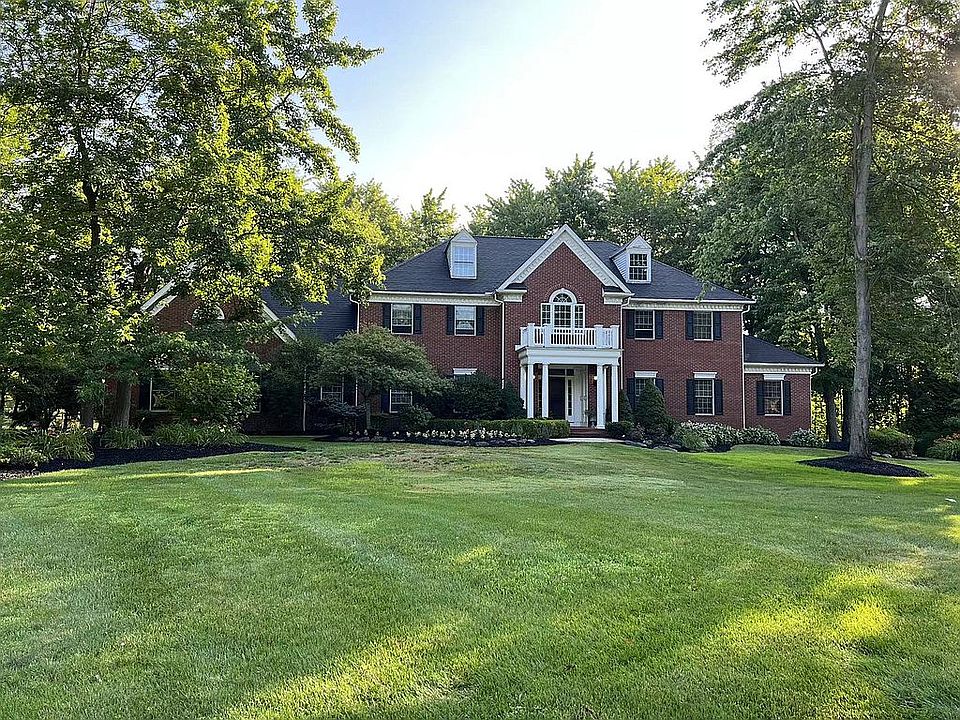 1st image of 420 Bardmore Cir