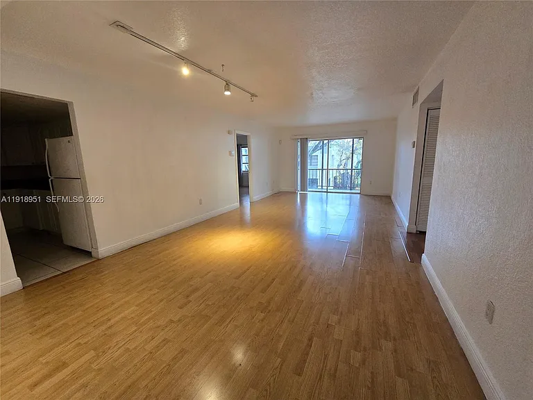 7925 SW 104th St #201-E — Photo 35