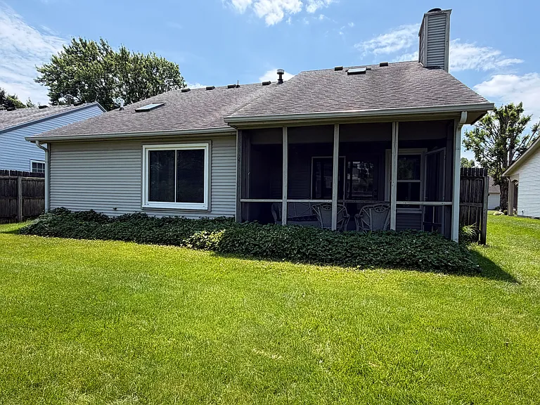 3122 Village Park North Dr — Photo 10