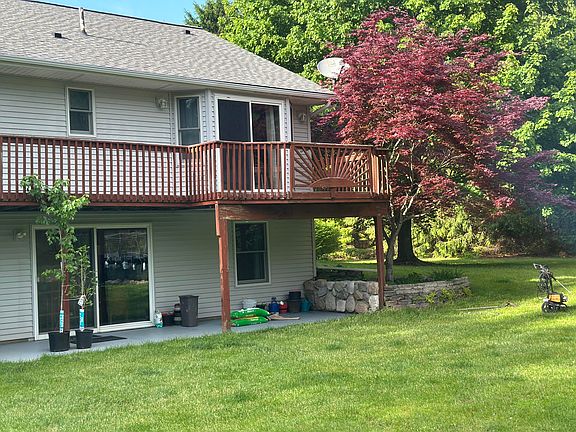 5th image of 9868 Willow Rd