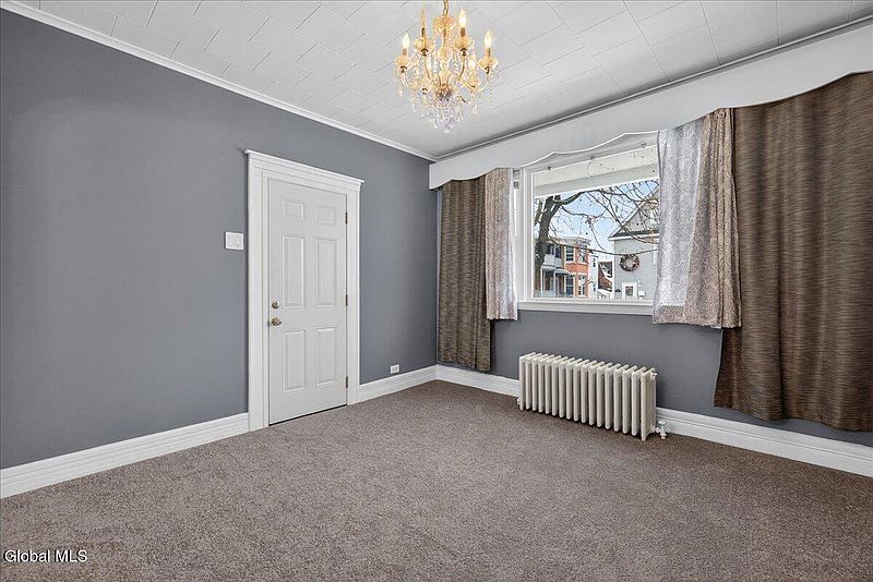 5th image of 415 Broadway