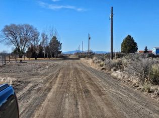 8500 Pinion Ln, Christmas Valley, OR 97641